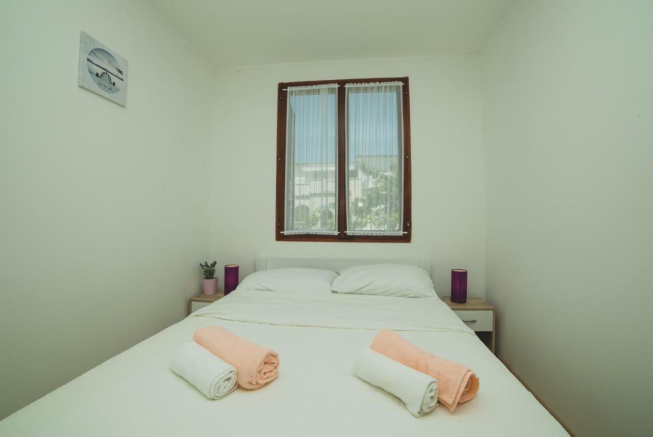 Serenity By The Sea #1 - Private Terrace Vrsi Esterno foto